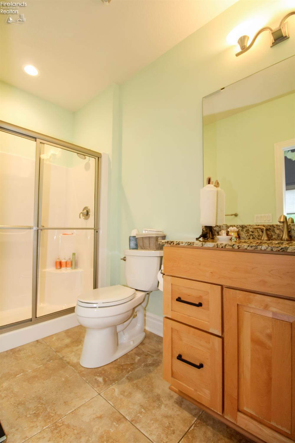 Sandusky, Ohio 44870, United States, 5 Bedrooms Bedrooms, ,5 BathroomsBathrooms,Residential,Active,169425