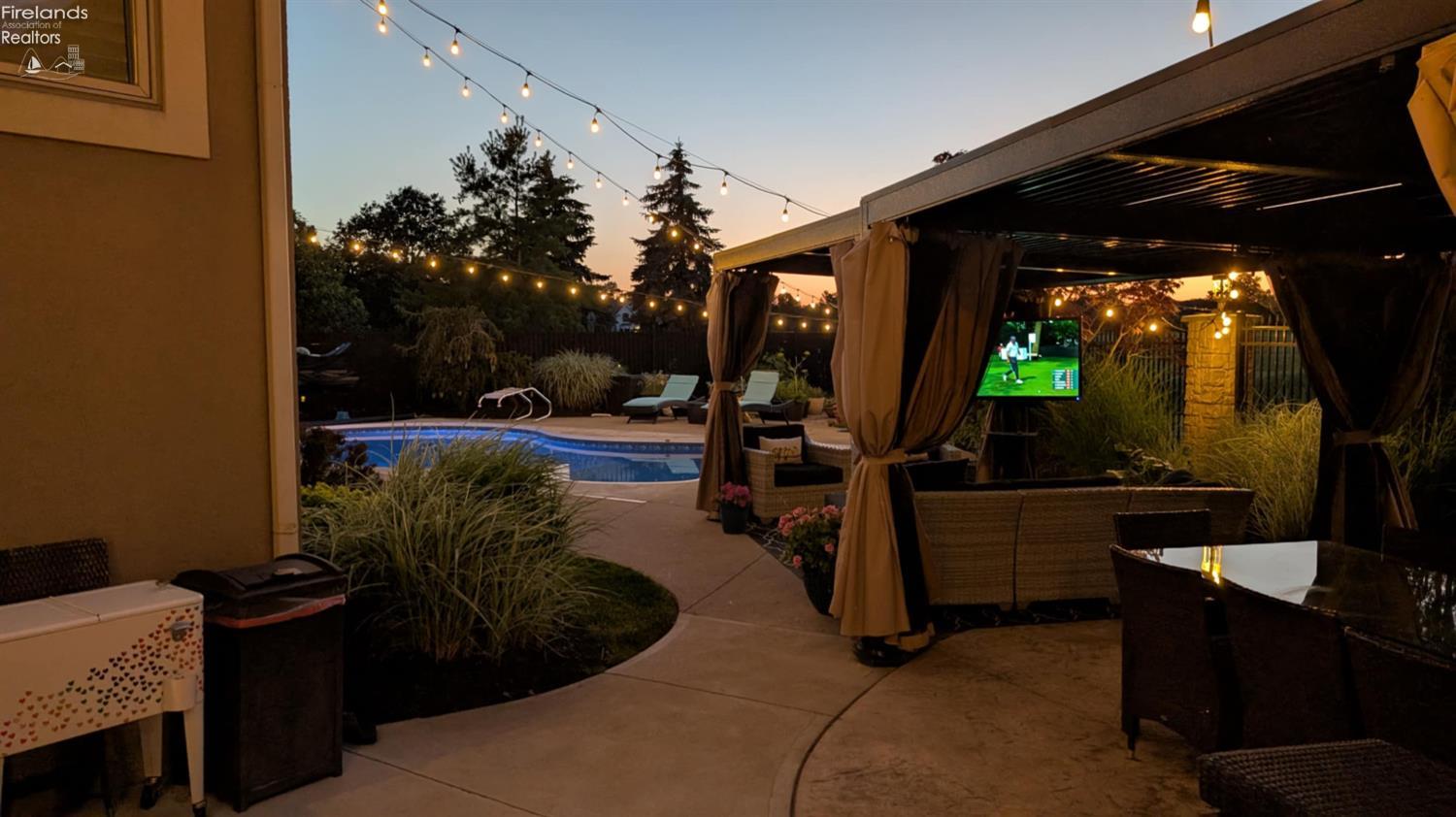 Sandusky, Ohio 44870, United States, 5 Bedrooms Bedrooms, ,5 BathroomsBathrooms,Residential,Active,169425