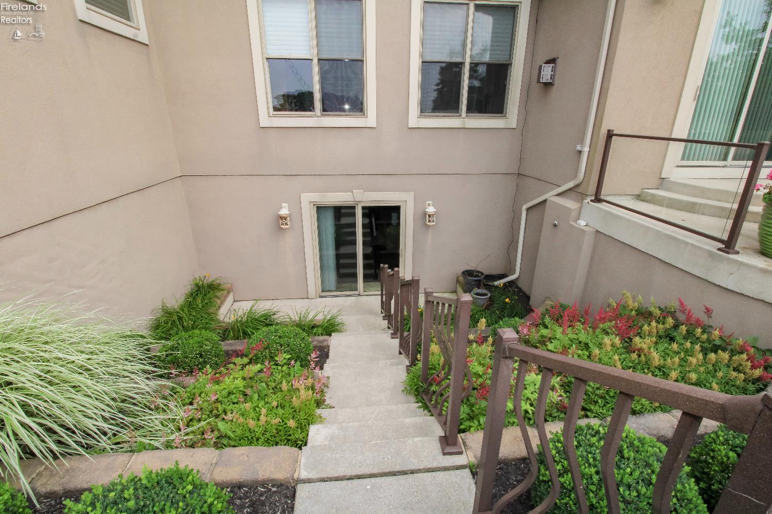 Sandusky, Ohio 44870, United States, 5 Bedrooms Bedrooms, ,5 BathroomsBathrooms,Residential,Active,169425