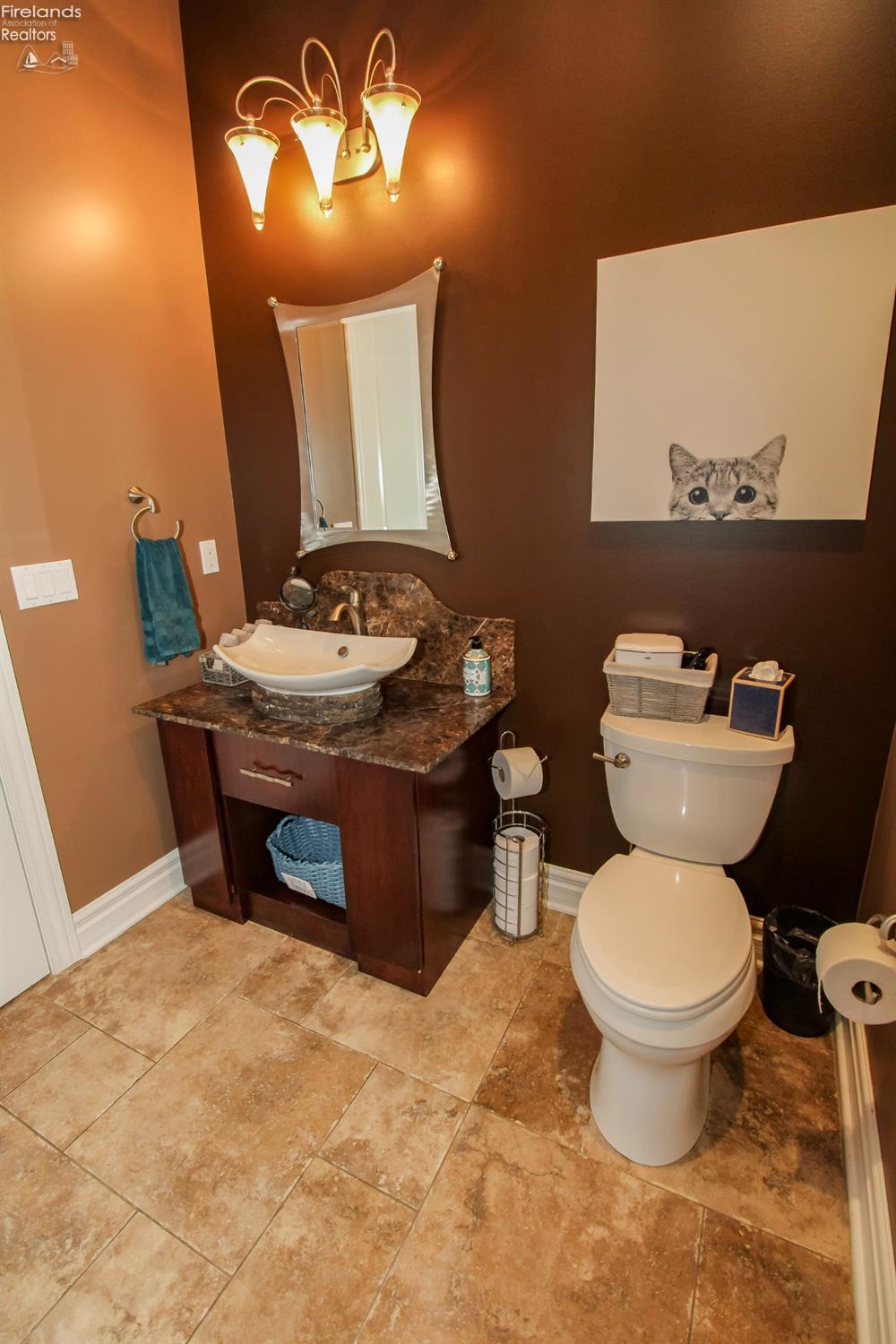 Sandusky, Ohio 44870, United States, 5 Bedrooms Bedrooms, ,5 BathroomsBathrooms,Residential,Active,169425