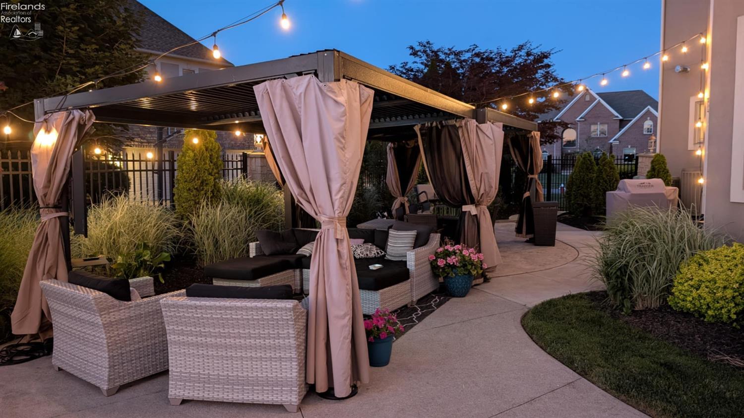 Sandusky, Ohio 44870, United States, 5 Bedrooms Bedrooms, ,5 BathroomsBathrooms,Residential,Active,169425