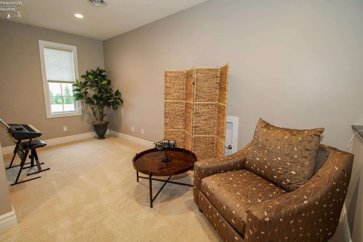 Sandusky, Ohio 44870, United States, 5 Bedrooms Bedrooms, ,5 BathroomsBathrooms,Residential,Active,169425