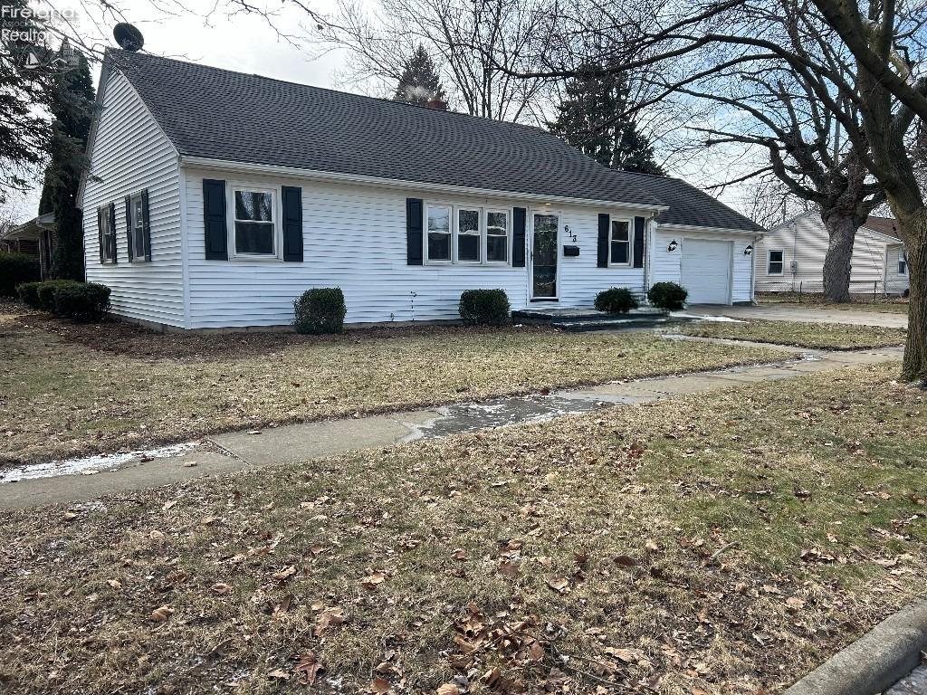 613 W Yeasting Street, Gibsonburg, Ohio image 3