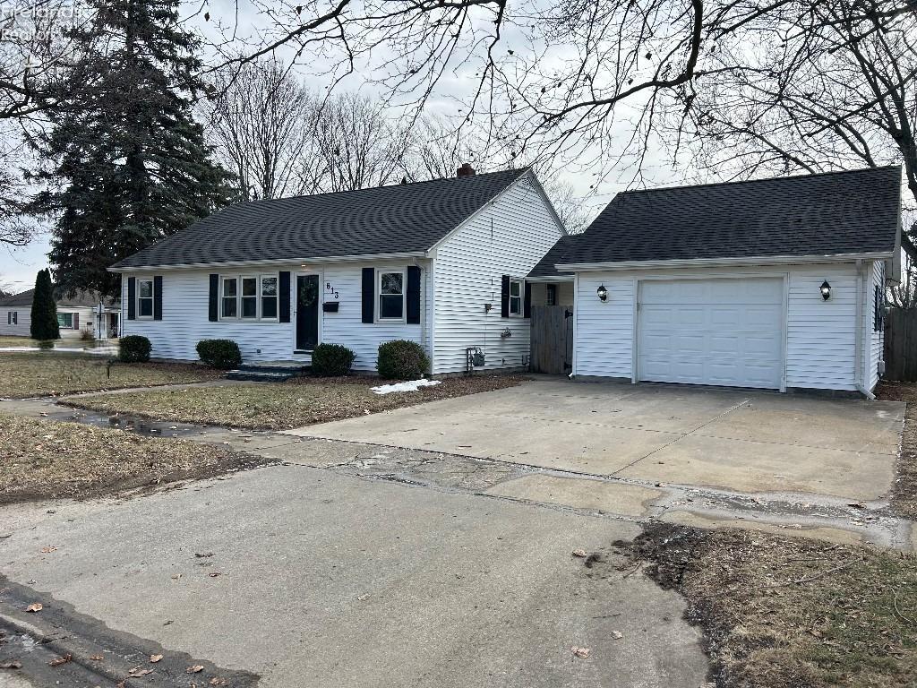 613 W Yeasting Street, Gibsonburg, Ohio image 2