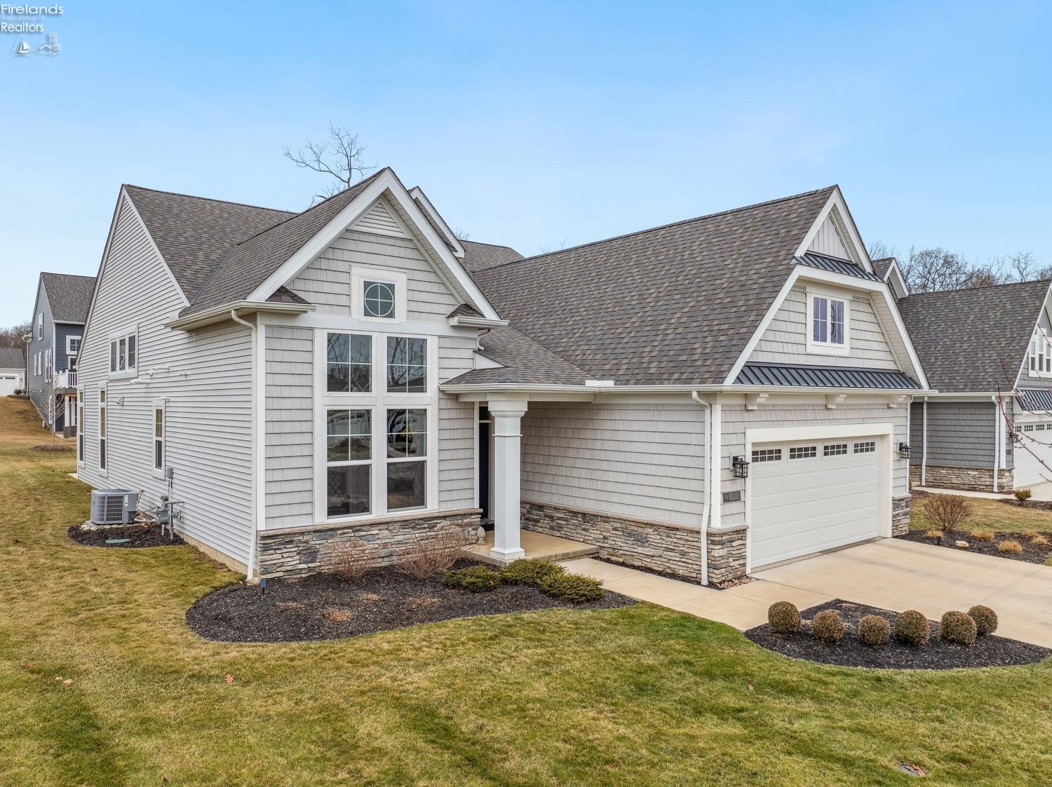 4865 E Tradewinds Drive, Port Clinton, Ohio image 7