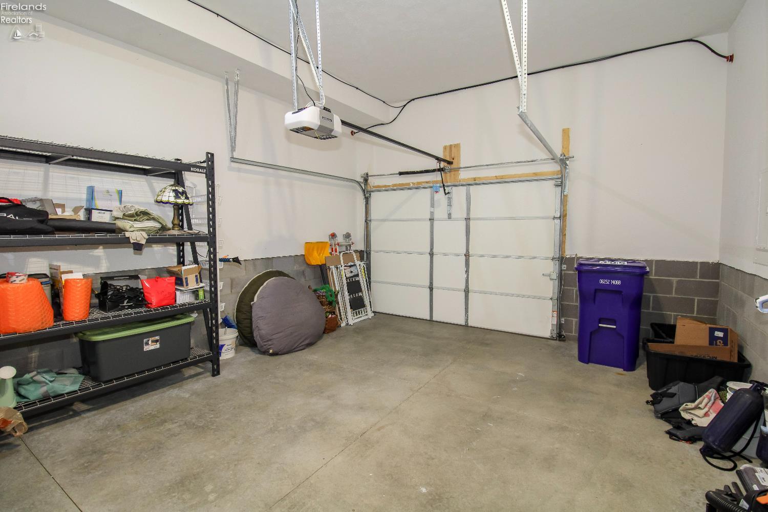 Sandusky, Ohio 44870, United States, 3 Bedrooms Bedrooms, ,3 BathroomsBathrooms,Residential,Contingent,211815