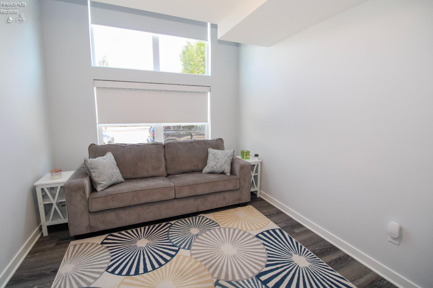 Sandusky, Ohio 44870, United States, 3 Bedrooms Bedrooms, ,3 BathroomsBathrooms,Residential,Contingent,211815