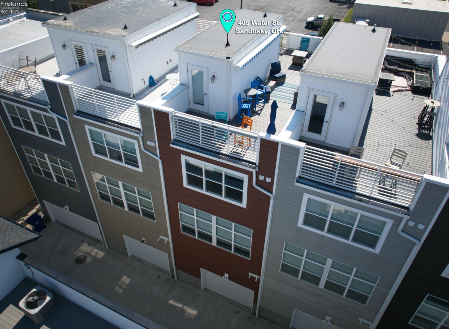 Sandusky, Ohio 44870, United States, 3 Bedrooms Bedrooms, ,3 BathroomsBathrooms,Residential,Contingent,211815