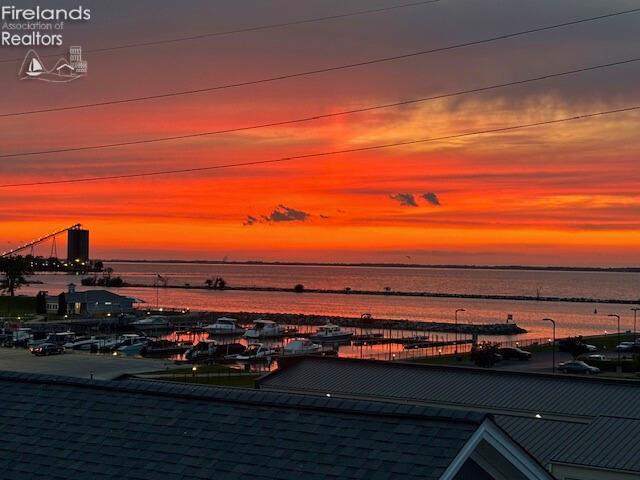 Sandusky, Ohio 44870, United States, 3 Bedrooms Bedrooms, ,3 BathroomsBathrooms,Residential,Contingent,211815