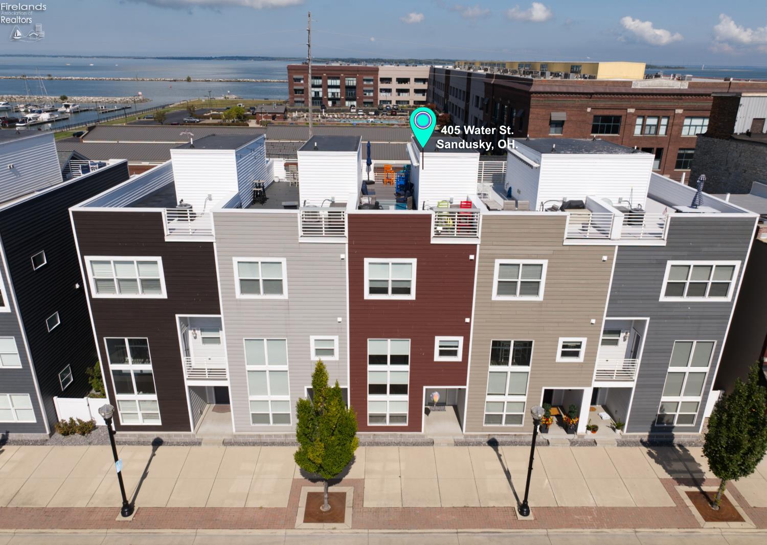 Sandusky, Ohio 44870, United States, 3 Bedrooms Bedrooms, ,3 BathroomsBathrooms,Residential,Contingent,211815