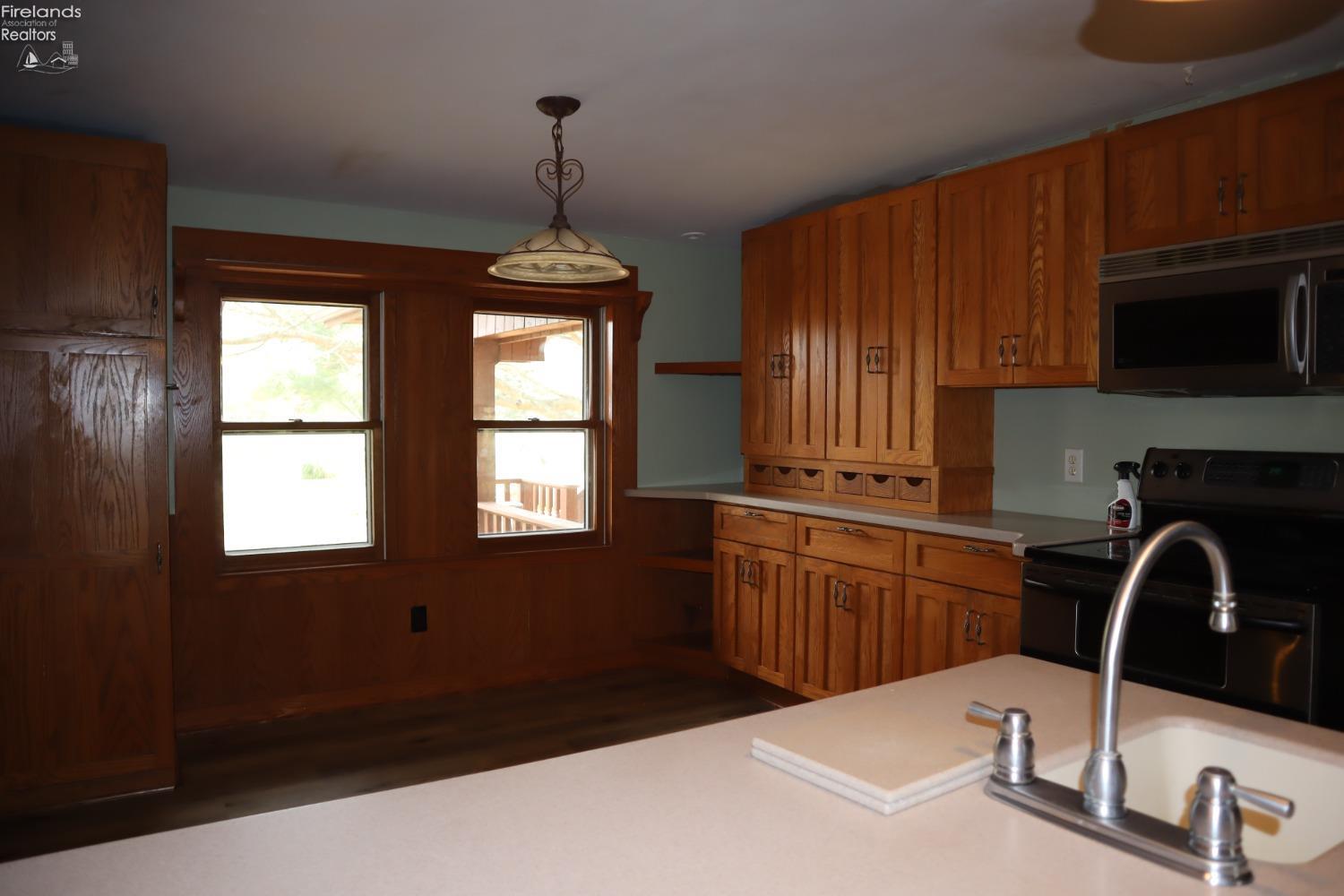 5054 St Rt 601, Norwalk, Texas image 7