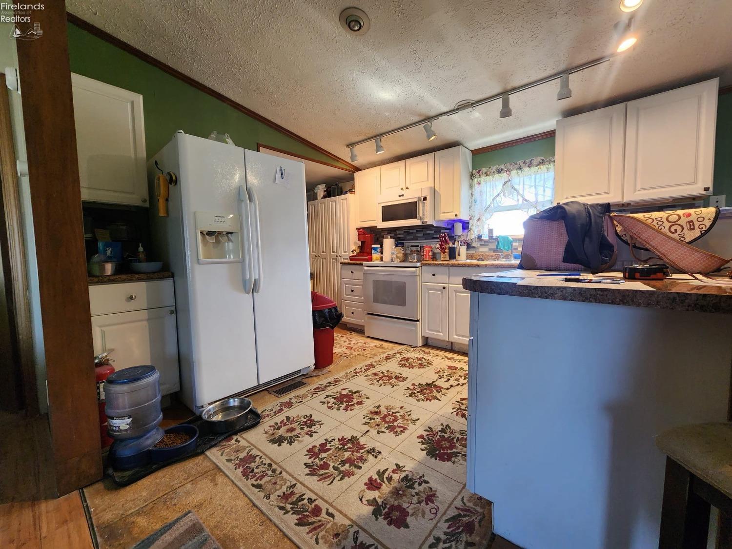 45 E East Bass Circle, Lakeside, Texas image 3