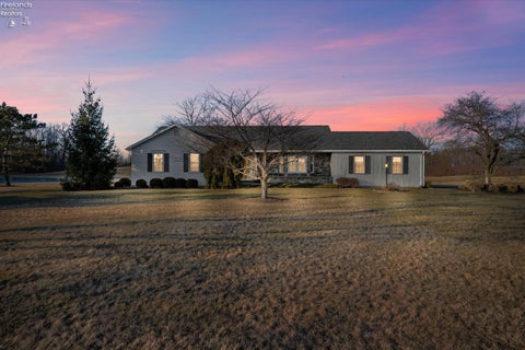 Photo for 8685 W Oak Harbor Southeast Road