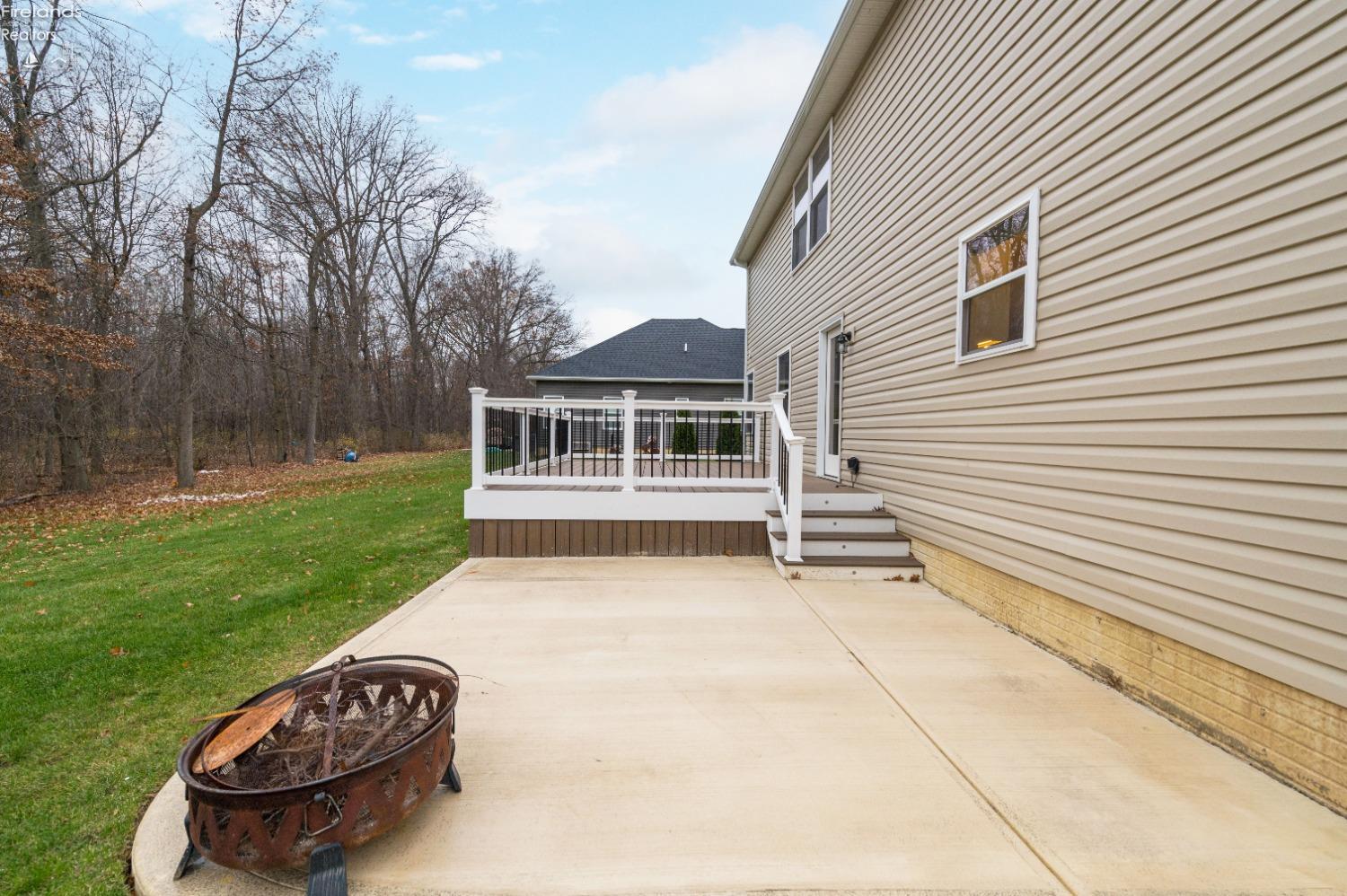 1058 Wayne Trail, Vermilion, Ohio image 9