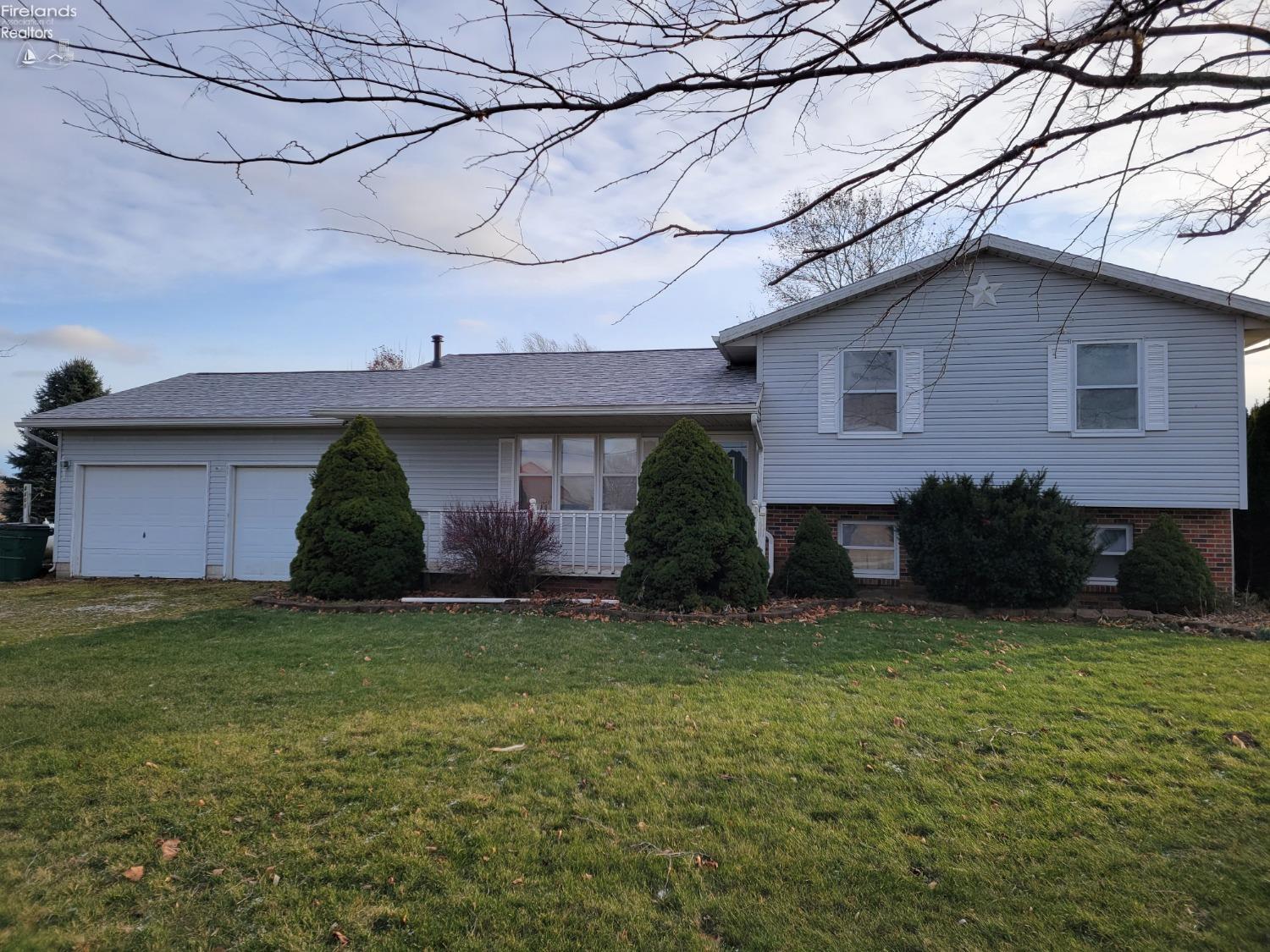 4401 Napoleon Road, Fremont, Ohio image 1