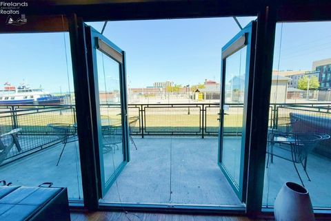 Condo For Sale - 401 W Shoreline Drive #109<br/> Sandusky, OH 44870