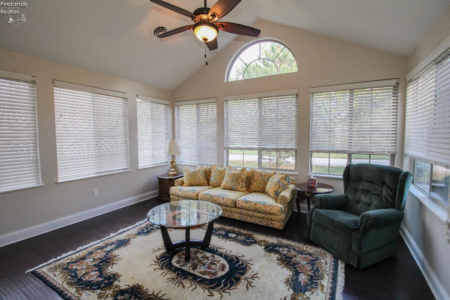 Huron, Ohio 44839, United States, 3 Bedrooms Bedrooms, ,2 BathroomsBathrooms,Residential,Contingent,229280