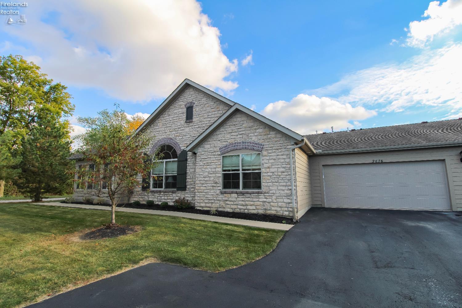 Huron, Ohio 44839, United States, 3 Bedrooms Bedrooms, ,2 BathroomsBathrooms,Residential,Contingent,229280