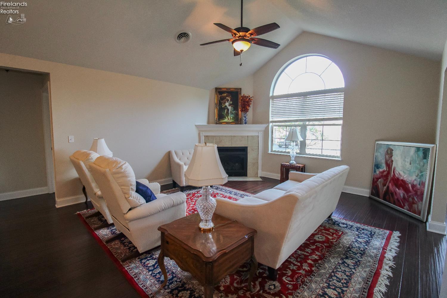 Huron, Ohio 44839, United States, 3 Bedrooms Bedrooms, ,2 BathroomsBathrooms,Residential,Contingent,229280