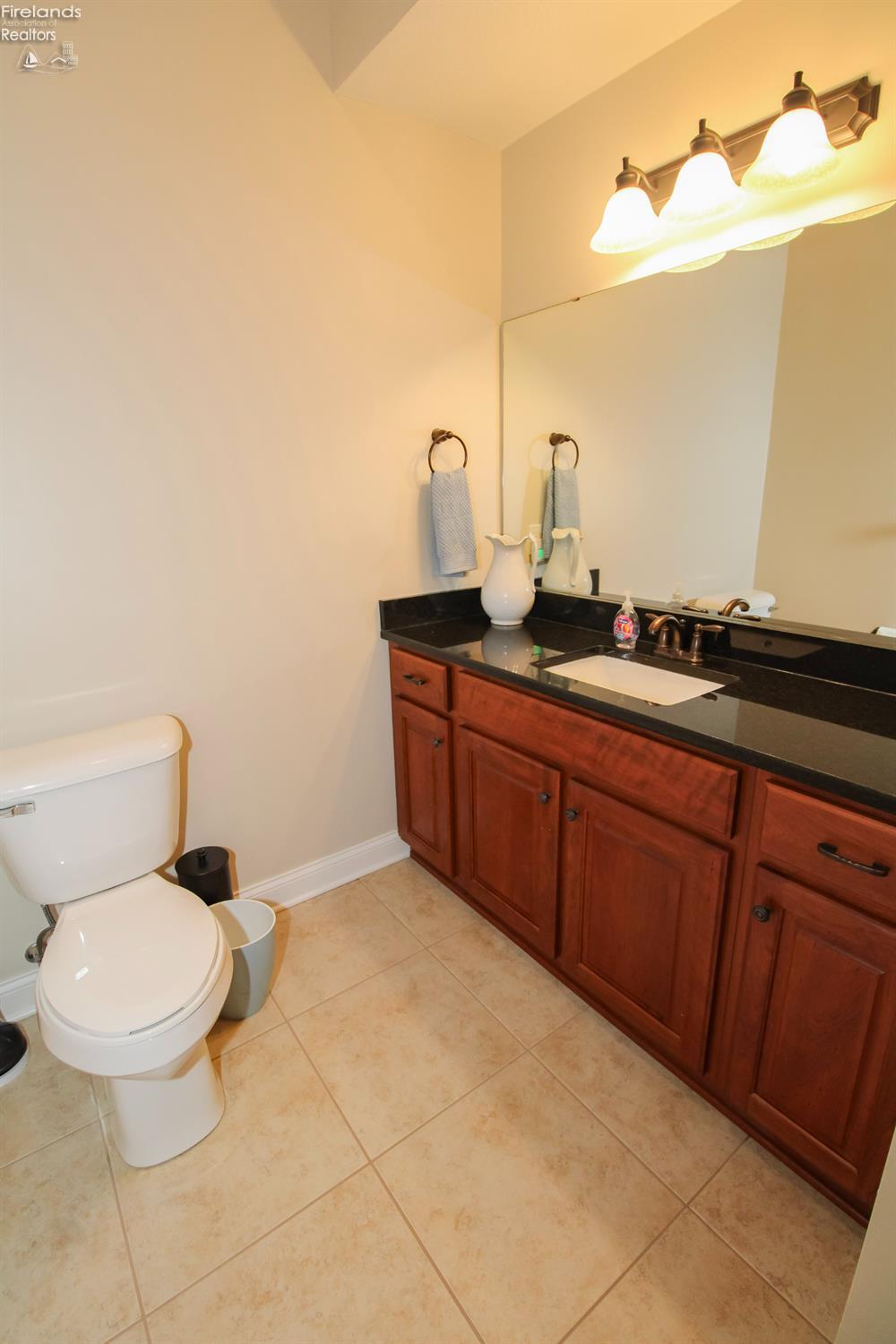 Huron, Ohio 44839, United States, 3 Bedrooms Bedrooms, ,2 BathroomsBathrooms,Residential,Contingent,229280