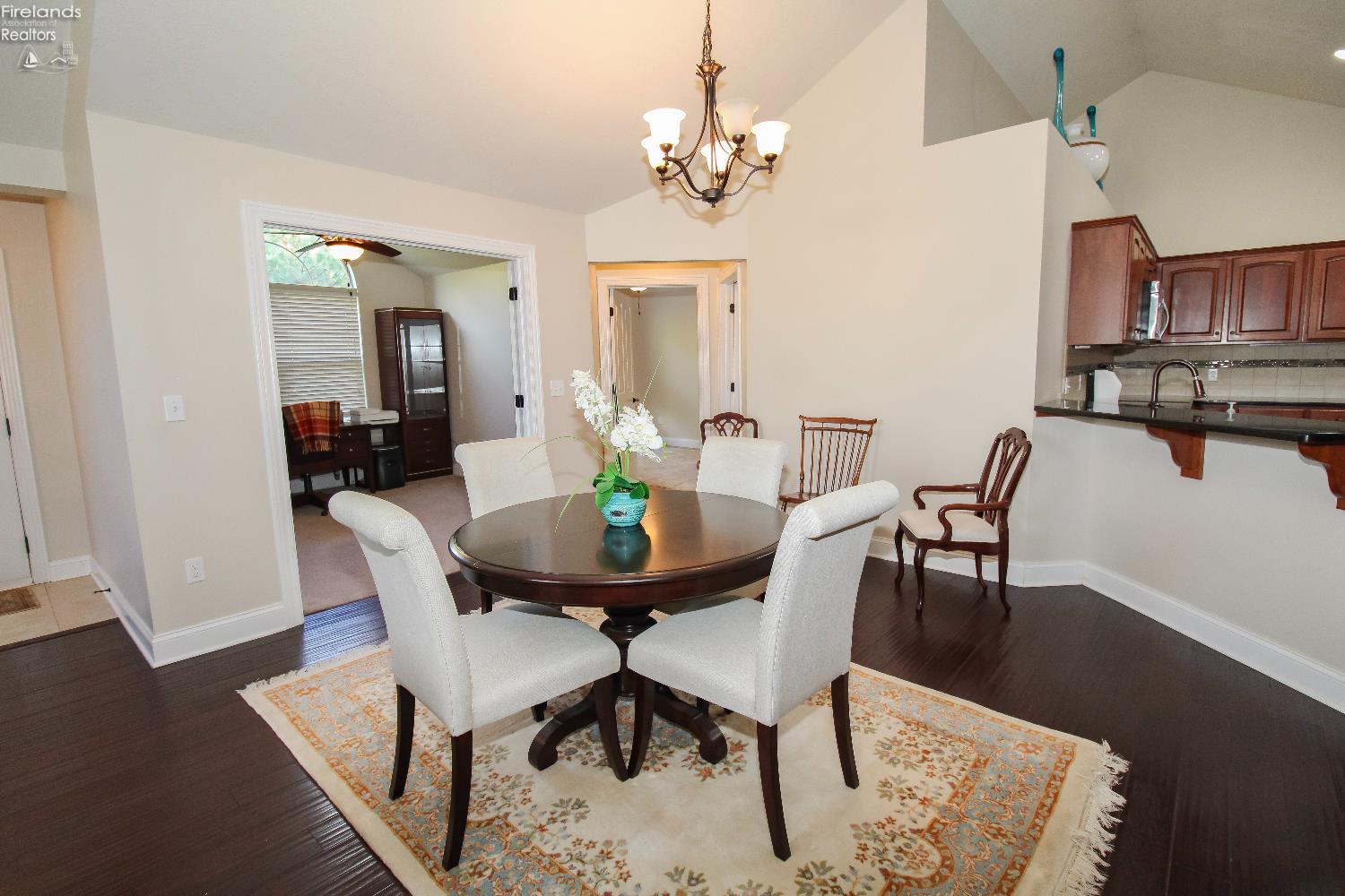 Huron, Ohio 44839, United States, 3 Bedrooms Bedrooms, ,2 BathroomsBathrooms,Residential,Contingent,229280