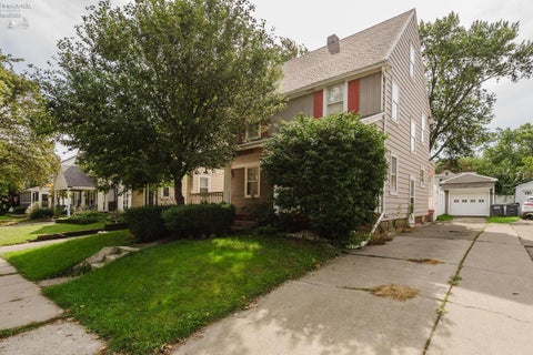Homes For Sale - 2219 Portsmouth Ave Ave<br/> Toledo, OH 43616