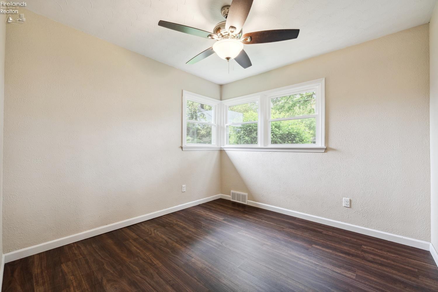2730 Eastvale Avenue, Oregon, Texas image 21