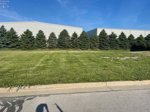 Vacant Land For Sale - 427 Windcrest Ct<br/> Sandusky, OH 44870