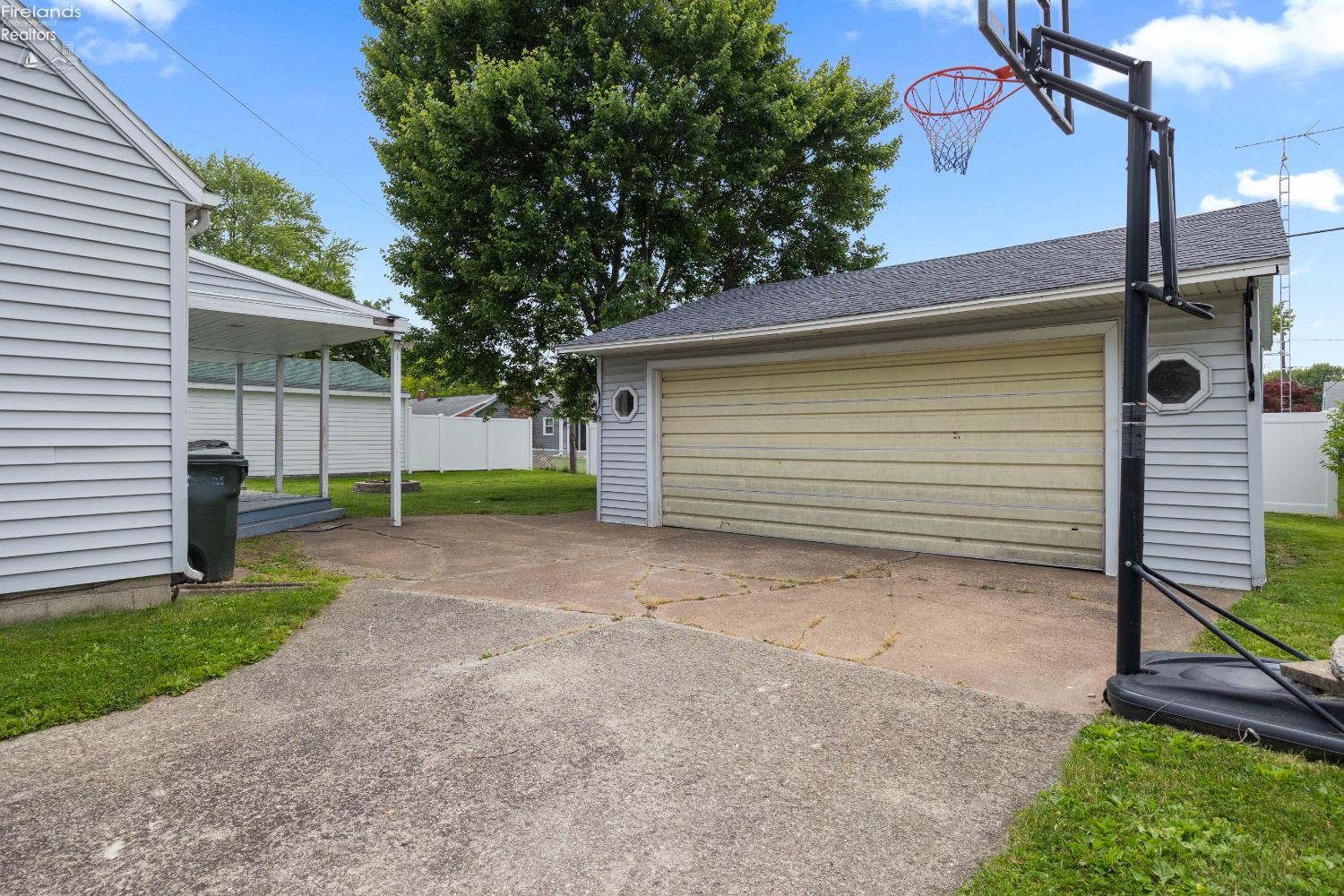 610 Clinton Street, Port Clinton, Texas image 28
