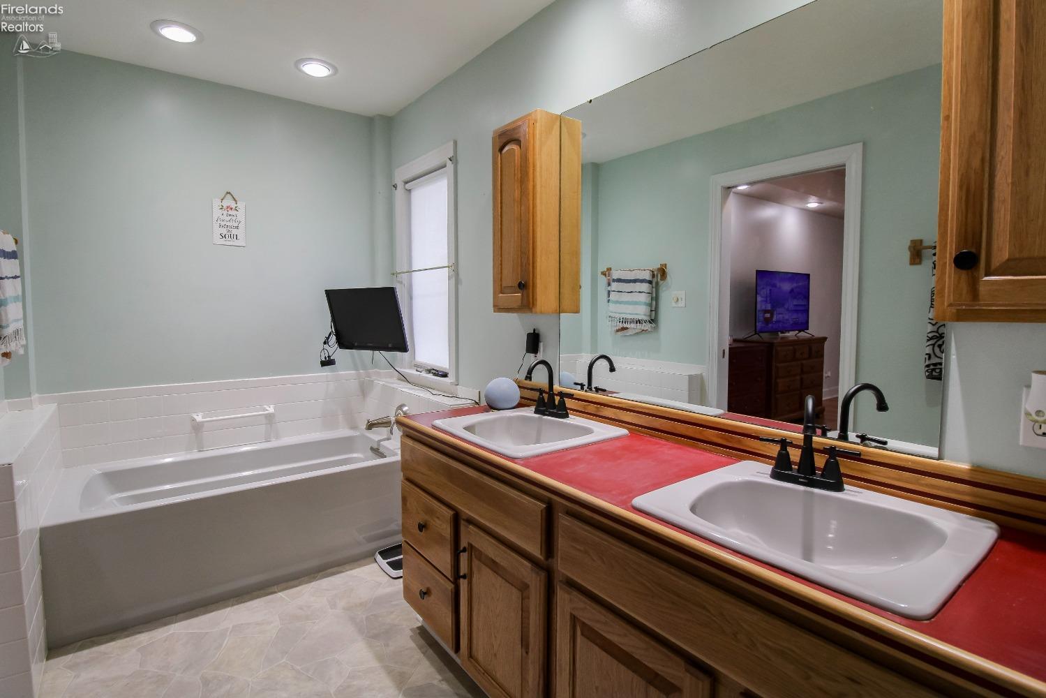215 Yorkshire Place, Bellevue, New Mexico image 31
