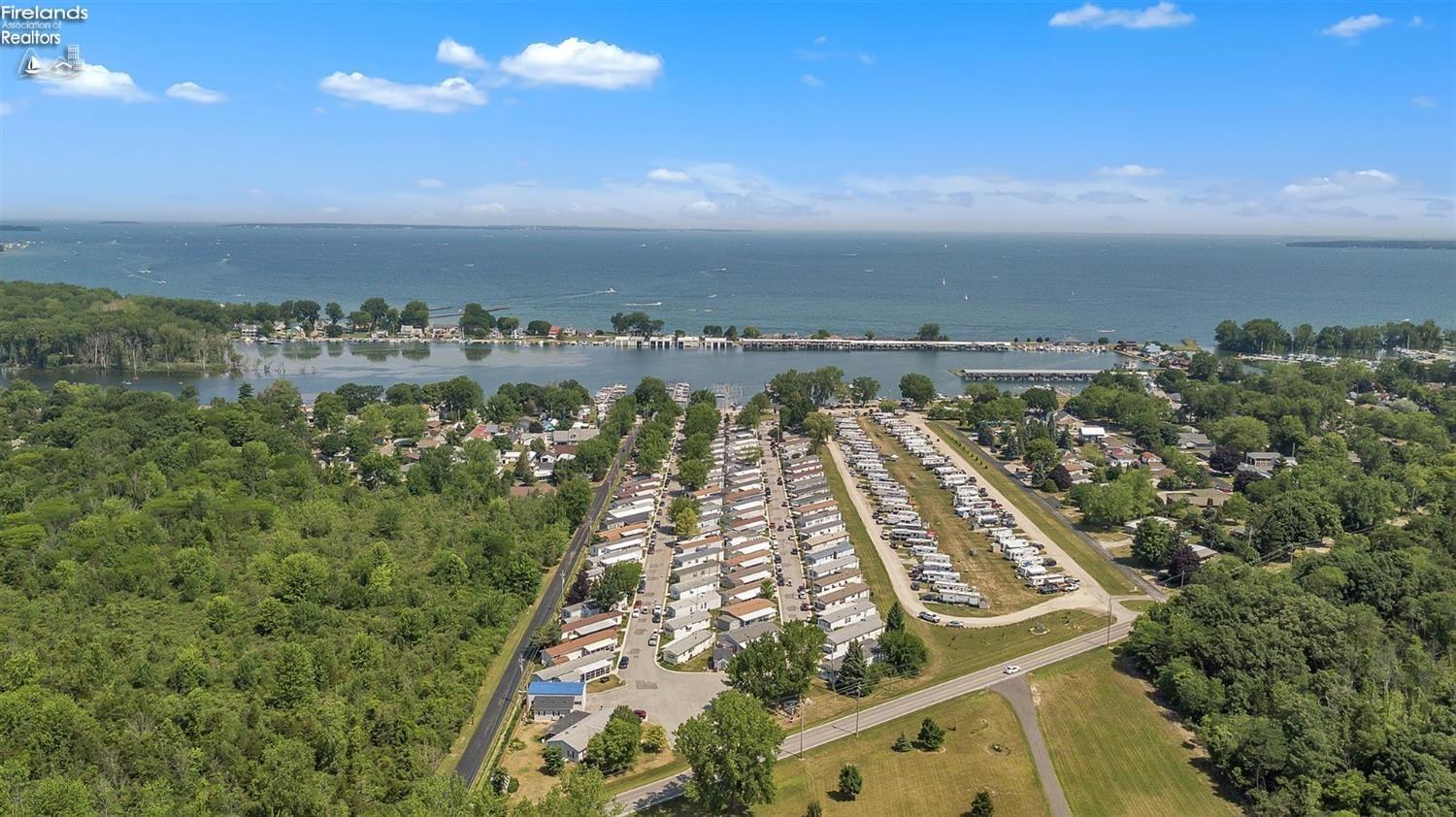 8175 North Shore Boulevard #76, Marblehead, Ohio image 34