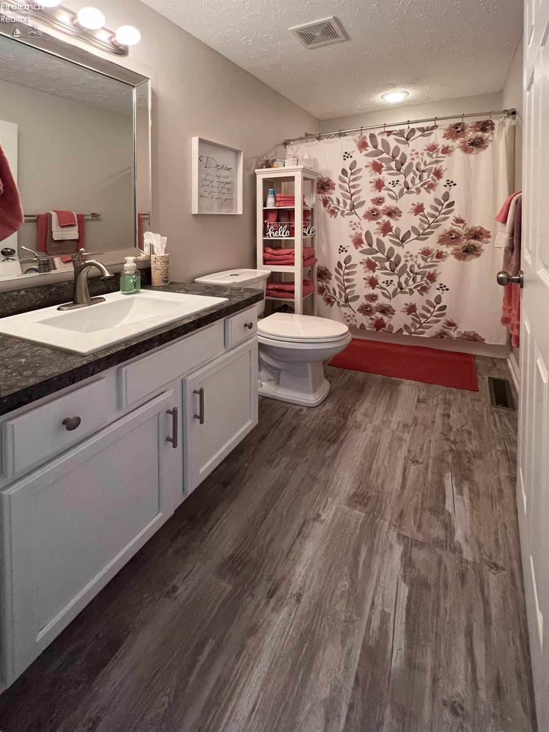 4590 W Fields Way Way, Lorain, Ohio image 21