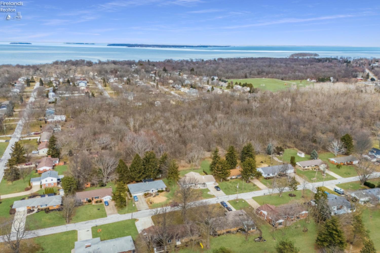 4311 E Linda Drive, Port Clinton, Ohio image 39