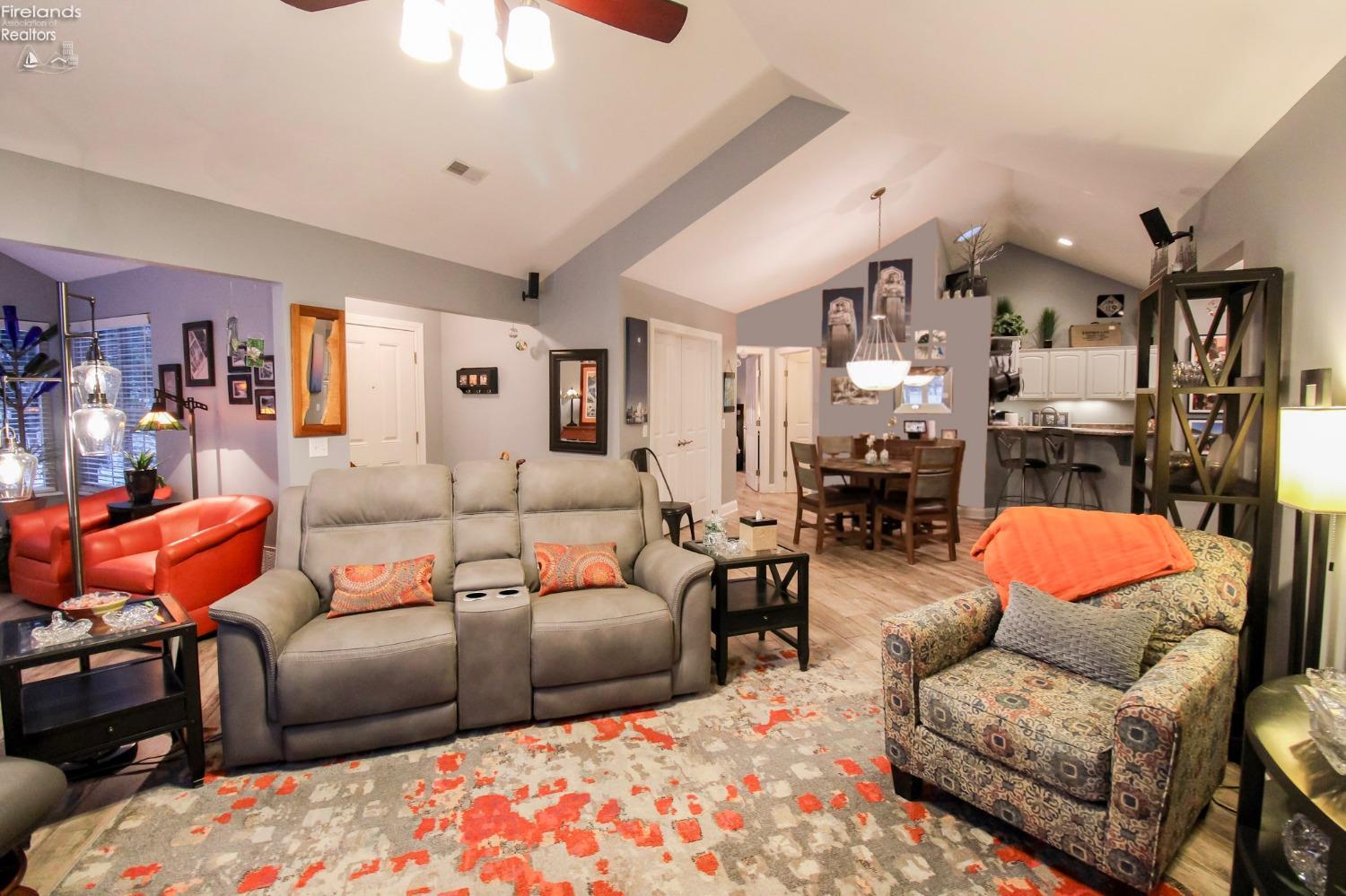 Huron, Ohio 44839, United States, 3 Bedrooms Bedrooms, ,2 BathroomsBathrooms,Residential,Contingent,23277