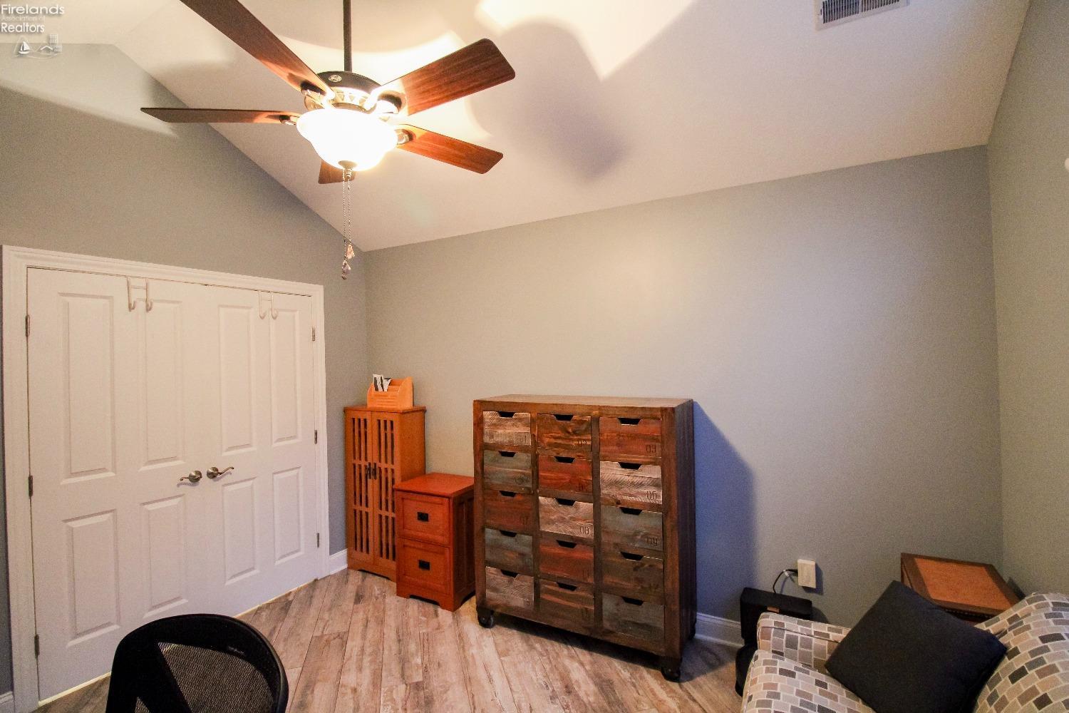 Huron, Ohio 44839, United States, 3 Bedrooms Bedrooms, ,2 BathroomsBathrooms,Residential,Contingent,23277