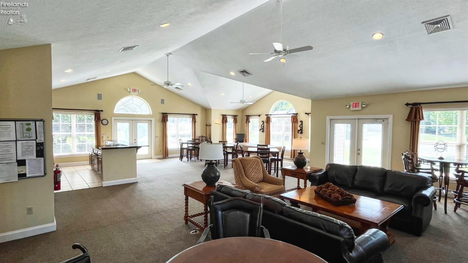 Huron, Ohio 44839, United States, 3 Bedrooms Bedrooms, ,2 BathroomsBathrooms,Residential,Contingent,23277