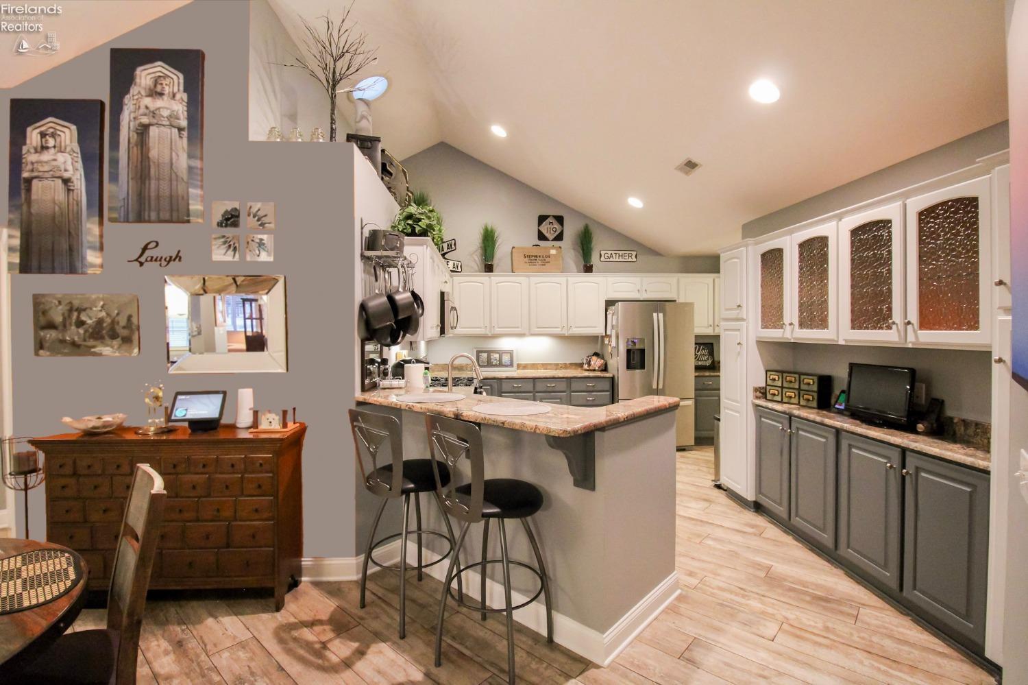 Huron, Ohio 44839, United States, 3 Bedrooms Bedrooms, ,2 BathroomsBathrooms,Residential,Contingent,23277