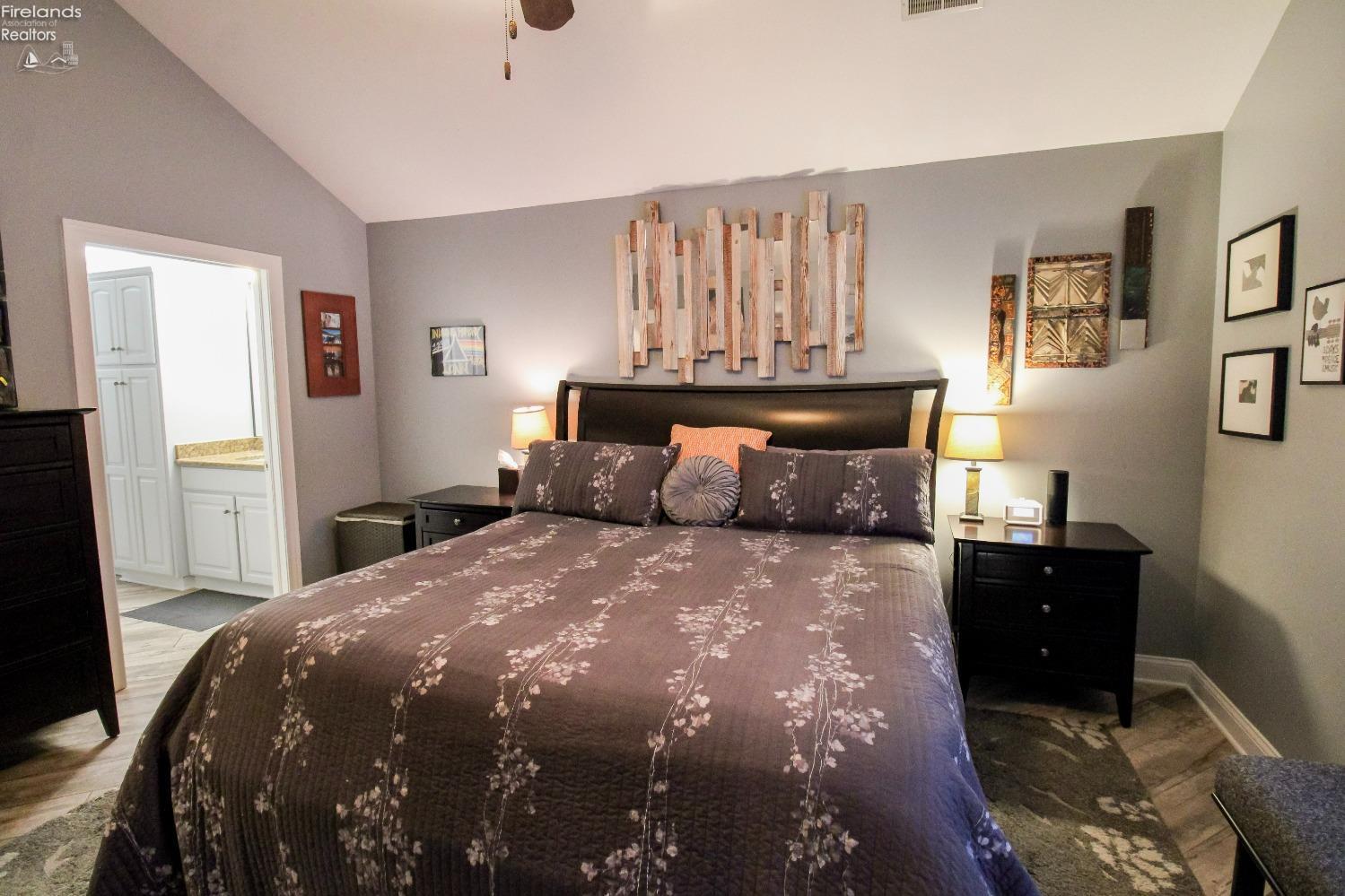 Huron, Ohio 44839, United States, 3 Bedrooms Bedrooms, ,2 BathroomsBathrooms,Residential,Contingent,23277