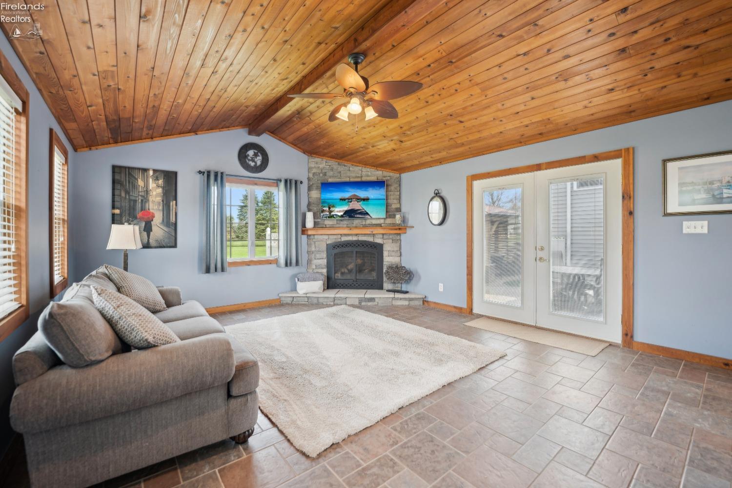 15415 Mason Road, Vermilion, Ohio image 16