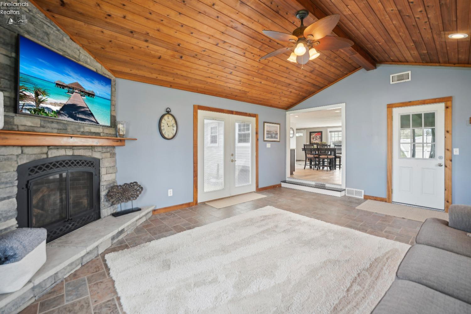 15415 Mason Road, Vermilion, Ohio image 17