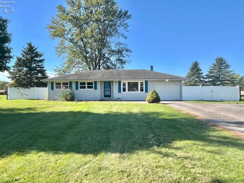 Homes For Sale - 944 E Township Road 122<br/> Tiffin, OH 44883