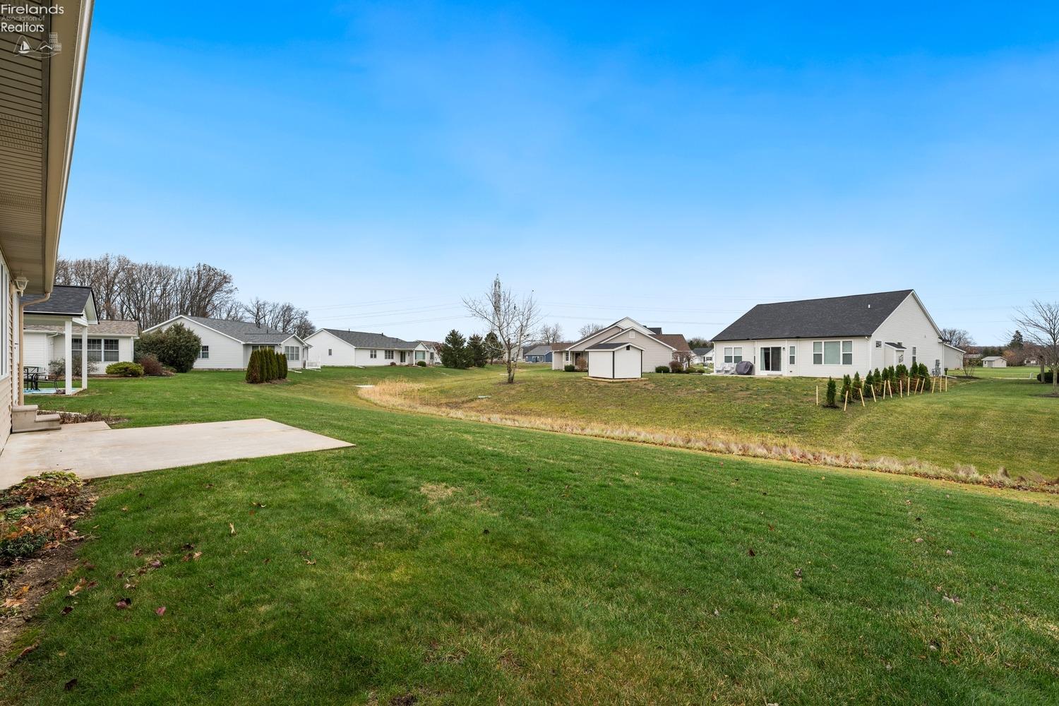 342 Country Meadows Drive, Oak Harbor, Ohio image 30