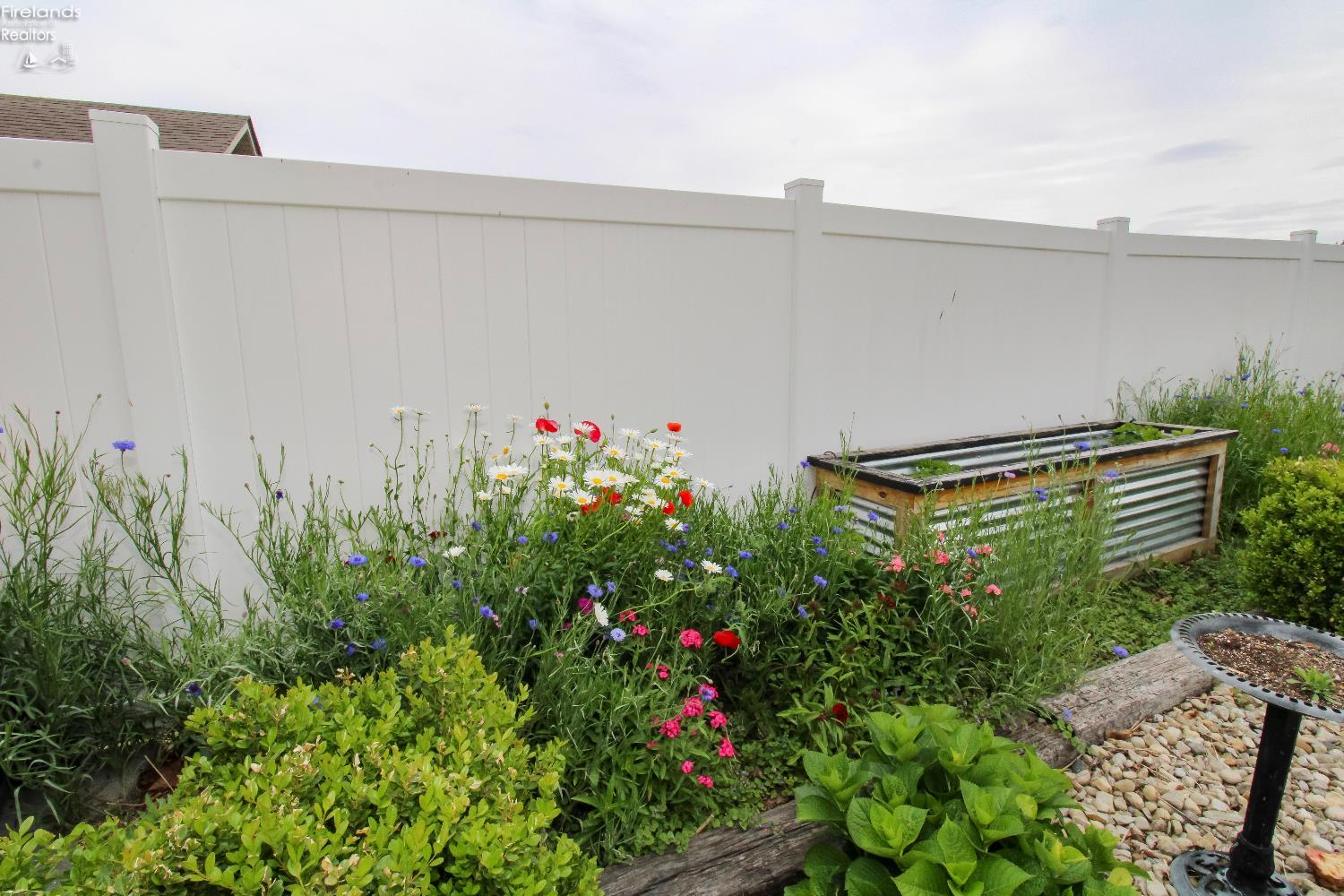 Bellevue, Ohio 44811, United States, 3 Bedrooms Bedrooms, ,2 BathroomsBathrooms,Residential,Active,141200