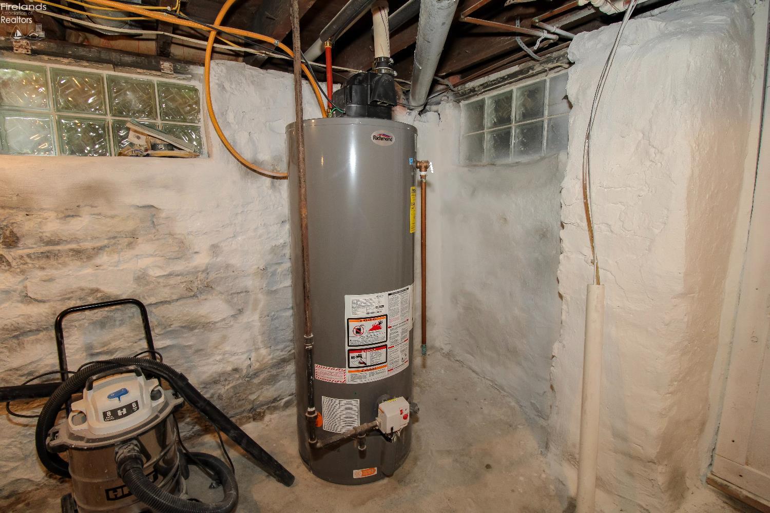 Bellevue, Ohio 44811, United States, 3 Bedrooms Bedrooms, ,2 BathroomsBathrooms,Residential,Active,141200