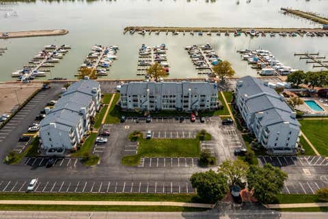 Condo For Sale - 176 Clinton Reef Drive<br/> Port Clinton, OH 43452
