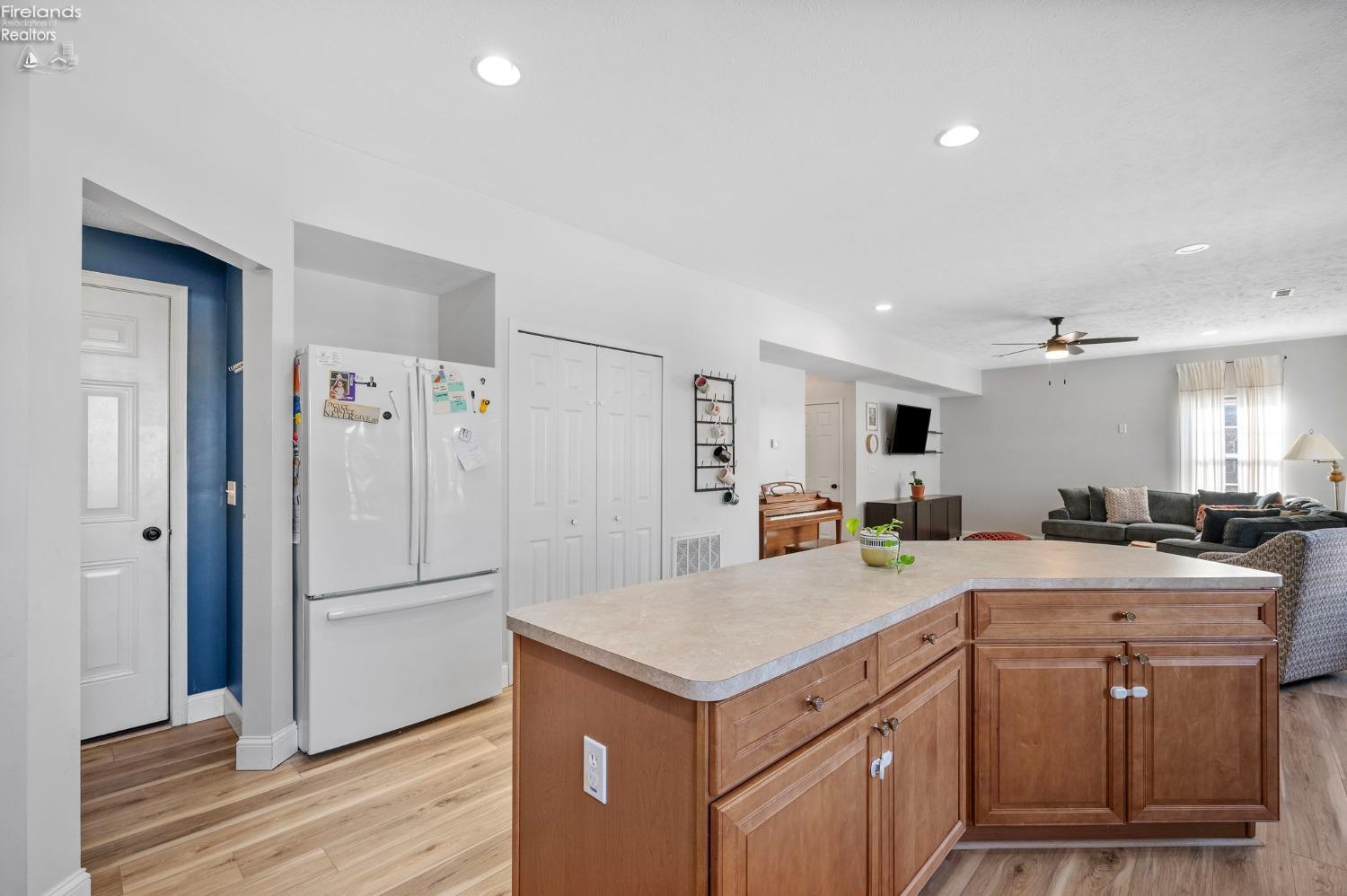 2368 Conrad St, Avon, Ohio image 15