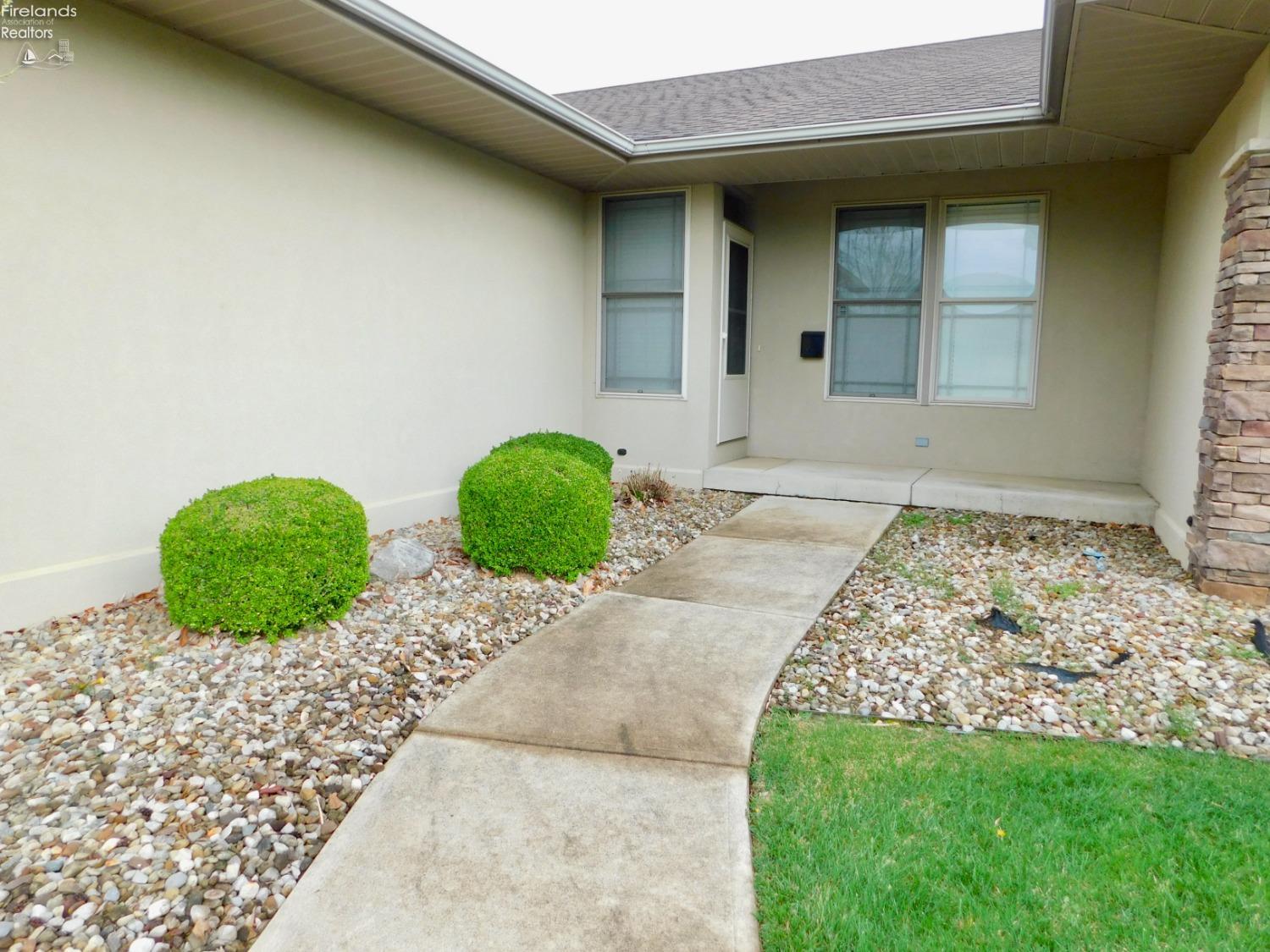 7 Executive Village Court, Norwalk, Texas image 30