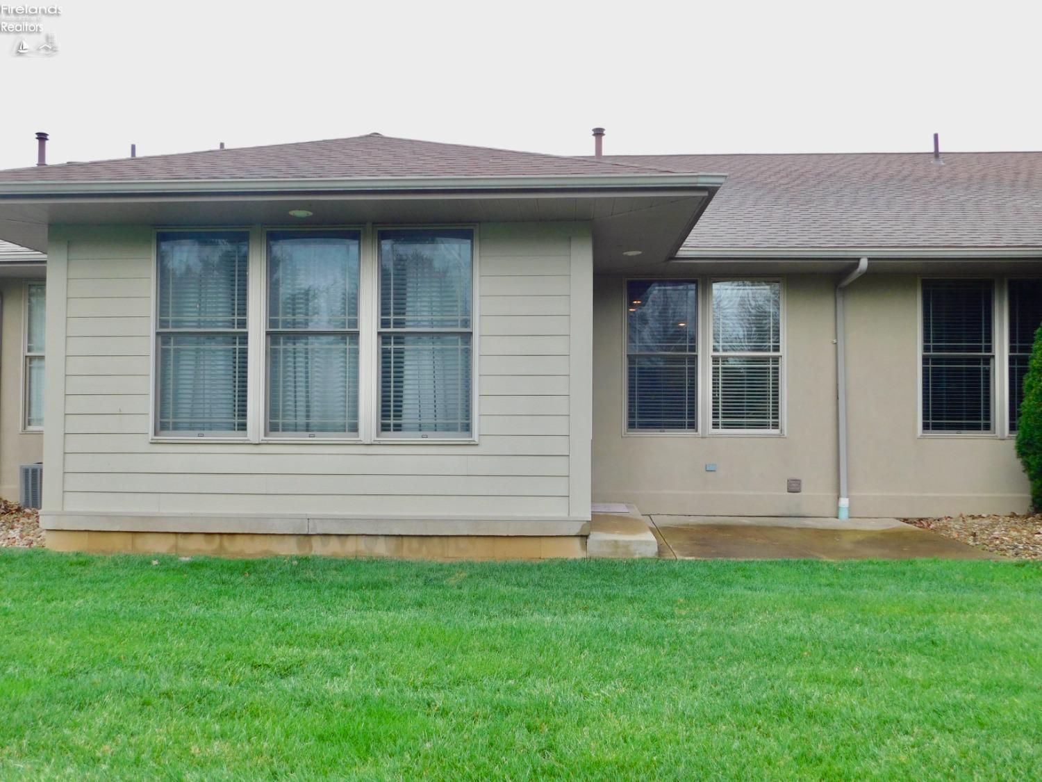 7 Executive Village Court, Norwalk, Texas image 28