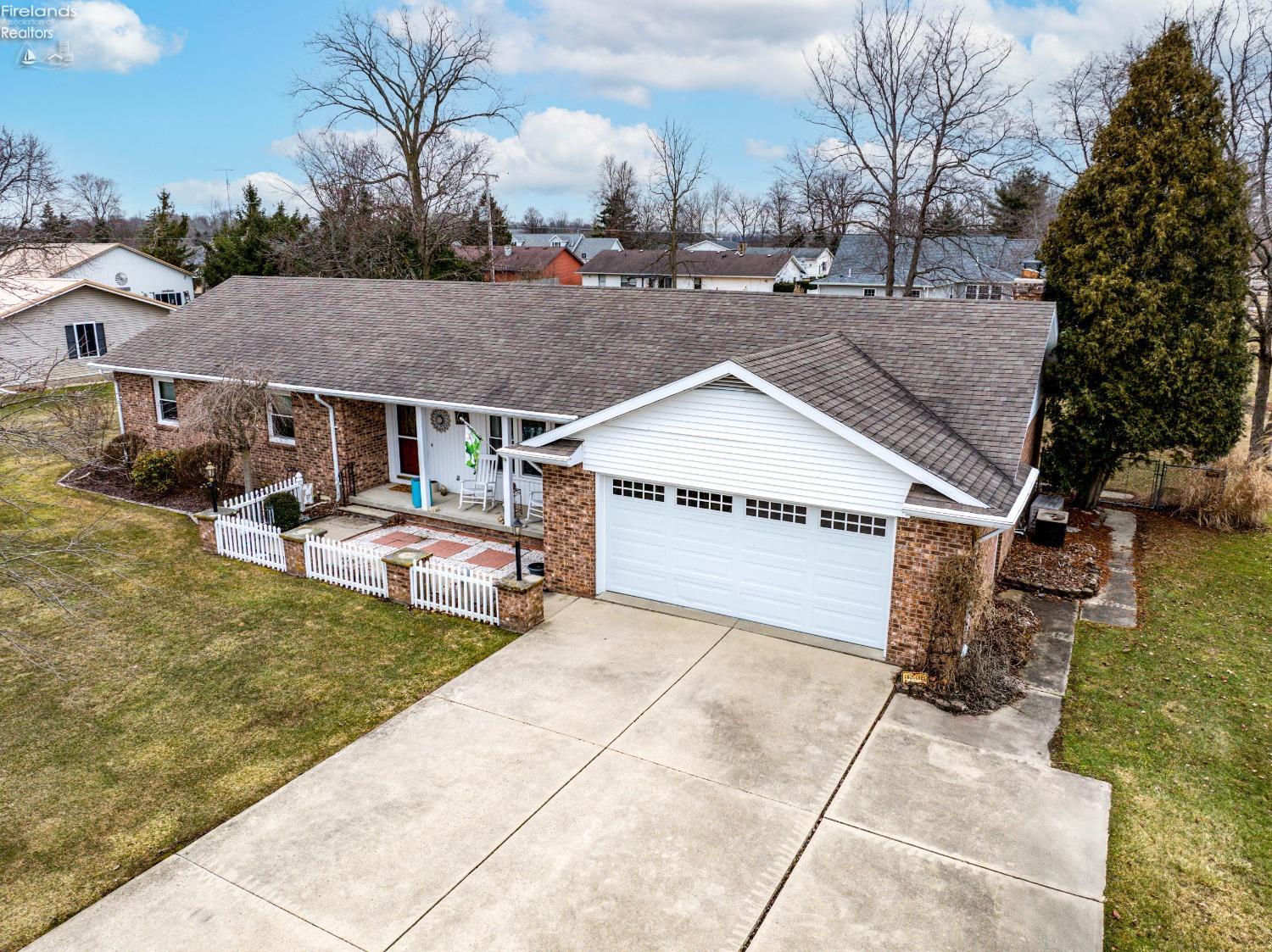 450 S County Road 108 Ave, Fremont, Ohio image 1