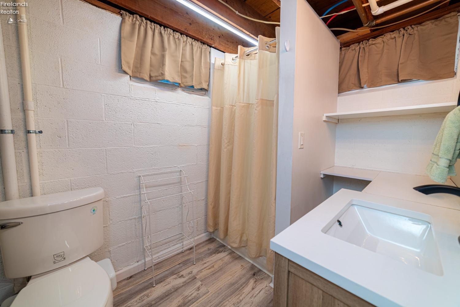 309 Foote Avenue Ave, New Washington, Texas image 30